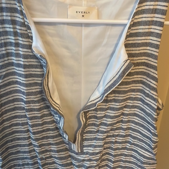 Everley white and blue striped dress - Picture 2 of 2